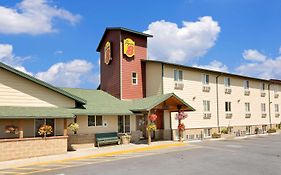 Super 8 By Wyndham Belgrade/Bozeman Airport