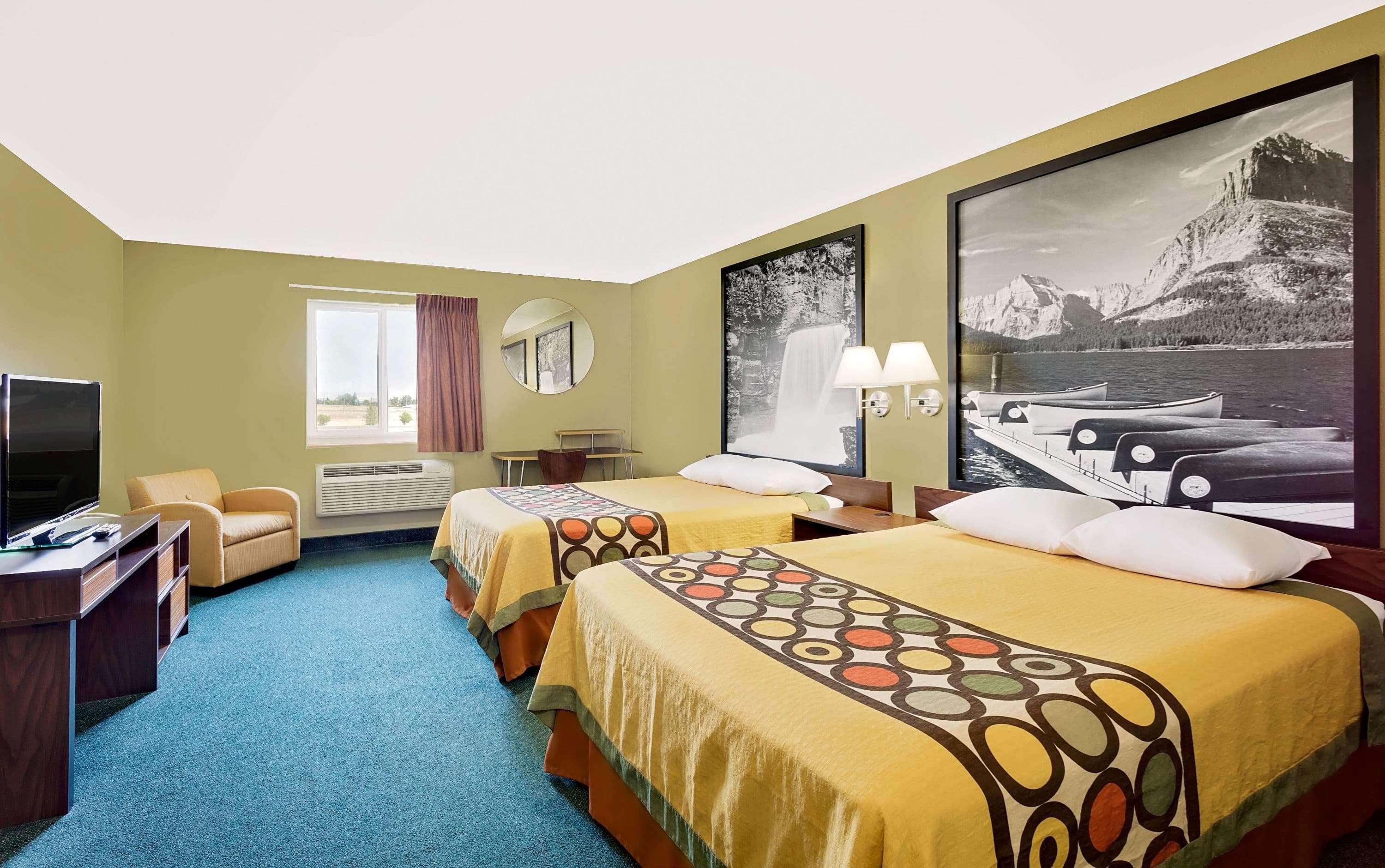 Super 8 By Wyndham Belgrade/Bozeman Airport Motel Esterno foto